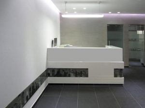 דלפק קבלה האחים עזרא